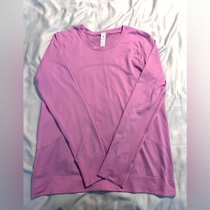 Lululemon Swiftly Relaxed Long
Sleeve